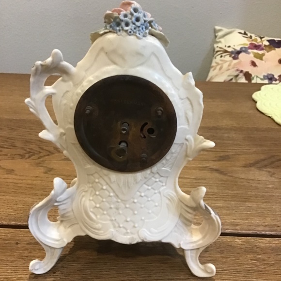 Vintage West German Unadjusted Ceramic Mantle Clock Signed - Picture 10 of 10